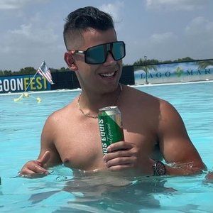 Meet your Posher, Leonel